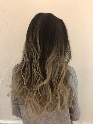 ミディアム レイヤーカット 川田くるみのヘアスタイル