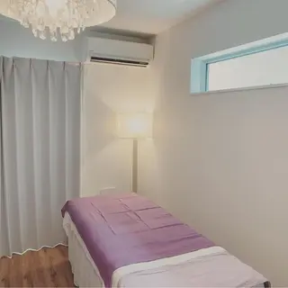 Orefine33（オリファインサンサン）所属・Orefine33 オリファインサンサンのエステ・リラクイメージ