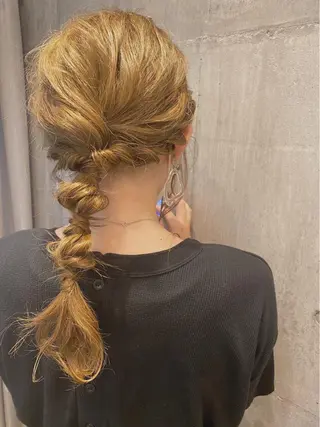 ロング ヘアアレンジ 新谷 桃子のヘアスタイル