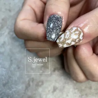ネイル S. JEWELのネイルデザイン