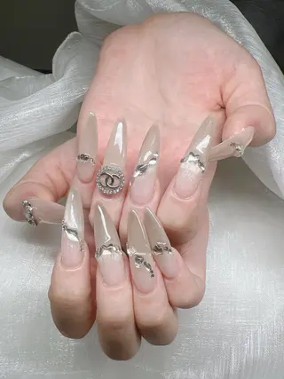 ネイル Lee Nails チップ長さだし専門店のネイルデザイン