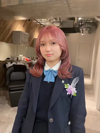ミディアム カラー 久保田 千尋のヘアスタイル