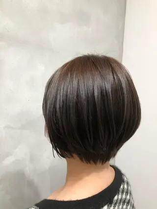 ショート 山本 佳奈のヘアスタイル