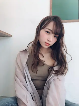 ロング natsumi .のヘアスタイル