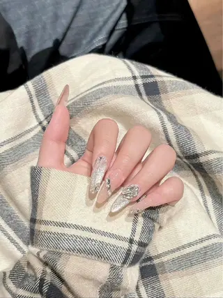 カラー AIN Nailのネイルデザイン