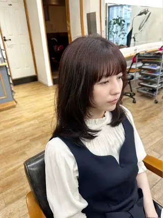 ミディアム カラー パーマ ヘアアレンジ メンズ キッズ 骨格レイヤーカット 🌿美髪縮毛矯正のヘアスタイル