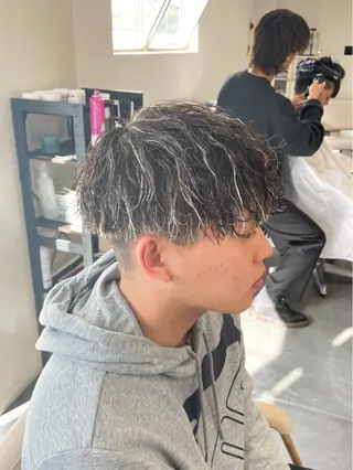 ショート パーマ 【メンズ専門】 古田　隆悟のヘアスタイル