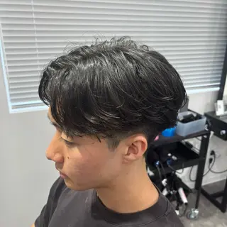 メンズ 🪽直毛男子の救世主 🪽フェザーパーマのヘアスタイル