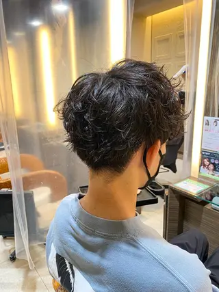 パーマ メンズ スパイラル波巻き パーマ井本汰壱のヘアスタイル