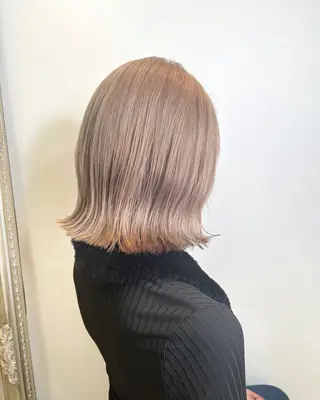 ショート カラー ANKH CROSS 🦋mako🦋のヘアスタイル