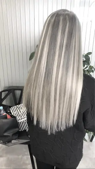 ロング カラー LOOP hairのヘアスタイル