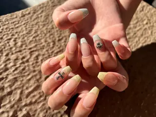 ネイル ✴︎ Delightのネイルデザイン