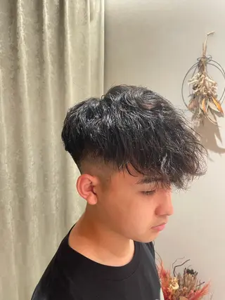 ショート パーマ メンズ 松永 佑弥のヘアスタイル