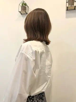 ミディアム カラー ヘアルーム カフーのヘアスタイル