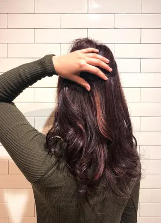 ミディアム EIGHT plum TOKIOリミテッドのヘアスタイル