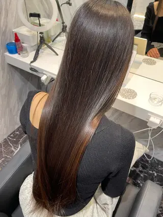 ロング 🎨美大卒美容師🎨 まっきーのヘアスタイル