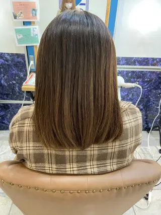 ミディアム . mioのヘアスタイル