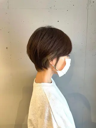 ショート カラー 東 みのりのヘアスタイル