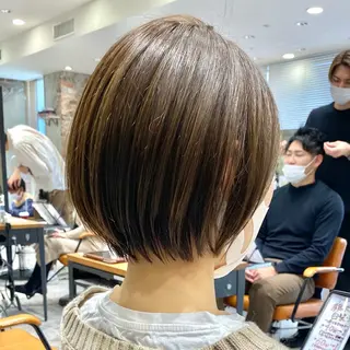 ショート カラー 💍新宿ショート 💍岩田莉奈のヘアスタイル