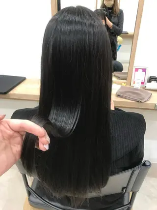 ロング カラー 天野 優美のヘアスタイル