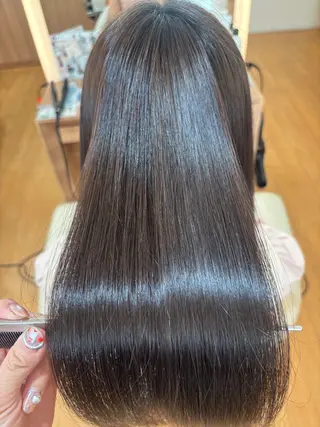 セミロング 髪質改善カラー 清利あやなのヘアスタイル