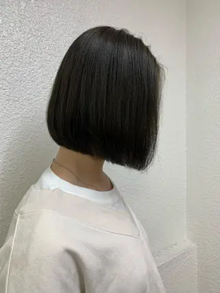 ショート 🧨ブリーチー×ボブ レイヤー💎じゅえるのヘアスタイル