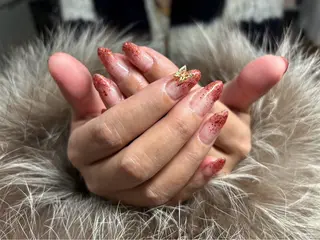 ネイル 長谷川 奈緒美のネイルデザイン