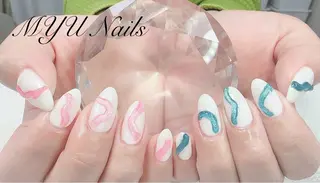ネイル ニュアンスネイル🌈 MYU Nailsのネイルデザイン