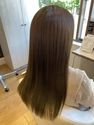ロング 艶感🫧透明感カラー YUKARIのヘアスタイル