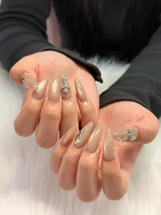 ネイル WOLTOKYO渋谷 yunaのネイルデザイン