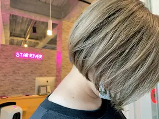ミディアム カラー 吉田 聡一のヘアスタイル