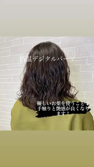 ミディアム 山崎 航のヘアスタイル