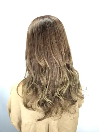 ロング カラー インナーカラー/ ストレート/奥野洸也のヘアスタイル