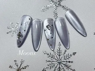 ネイル Moon's🌙🪄 Shioriのネイルデザイン