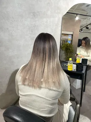 ロング #韓国ハイトーン💓 TOWAのヘアスタイル