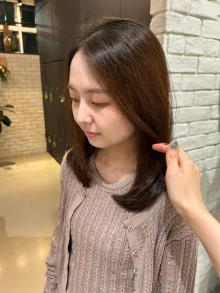 セミロング 🕊️柳谷 壽里🕊️のヘアスタイル