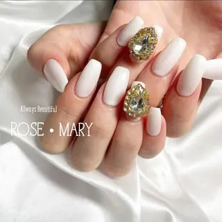 ネイル ROSE・ MARY 鈴木のネイルデザイン