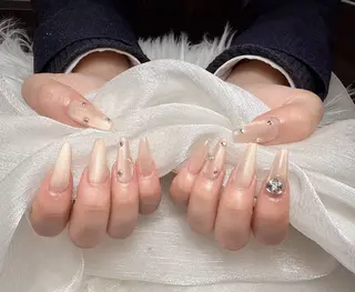 ネイル ENsalon AKIRAのネイルデザイン