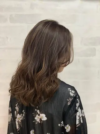 カラー 似合わせ/透明感カラ ー/QUATRO谷口のヘアスタイル