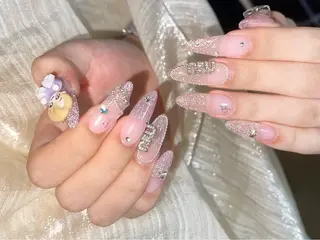 ネイル 🎀ネイルサロン エクラYUI🎀のネイルデザイン