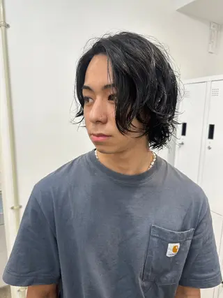 セミロング ヘントナ カイのヘアスタイル