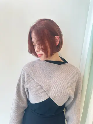 ショート カラー 小顔レイヤー/ ベージュ🤍Rieのヘアスタイル