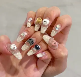 ミディアム Pio Mielのネイルデザイン