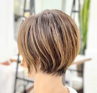 ショート ハイライト 特化　須永🐶のヘアスタイル