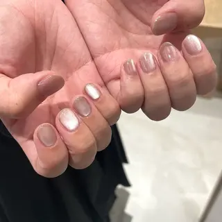 ネイル Rika🌼 シンプル•マグネットのネイルデザイン