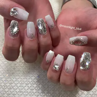 ネイル MoonLight MIHOのネイルデザイン