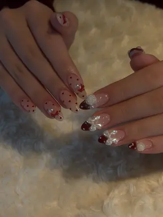 ネイル e.b.mimi Wakanaのネイルデザイン