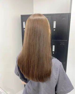 セミロング カラー ヘアアレンジ 赤み消し🫧韓国ヘア 🫧藤岡誠也のヘアスタイル