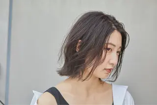 ミディアム カラー 🤍BLEN 窓🤍のヘアスタイル