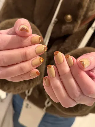 ネイル REHTOF ｜朝7時Open☀️のネイルデザイン